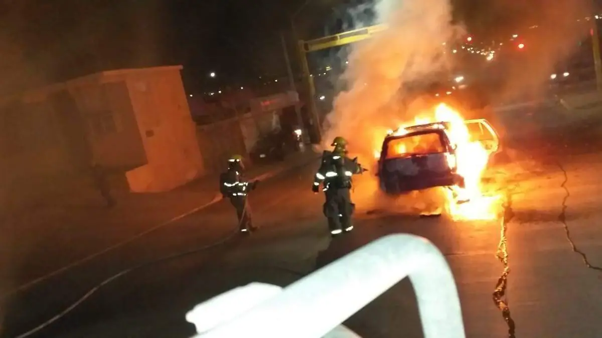 auto incendiado